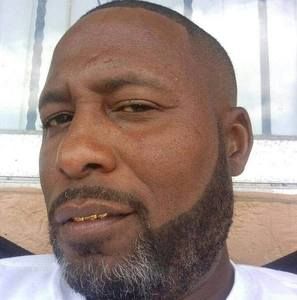 Meet your Posher, Derrick